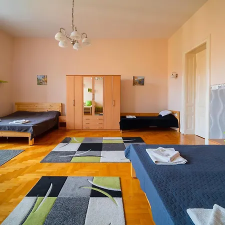 Homestay Tomka