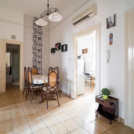 Tomka Homestay Szeged